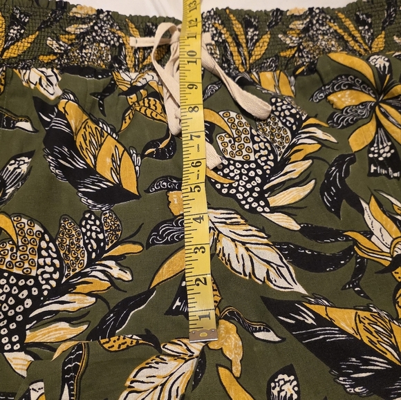 Like An Angel Shorts Womens 3X Leaf Floral Multicolor High Waist Elastic Resort - Picture 9 of 10